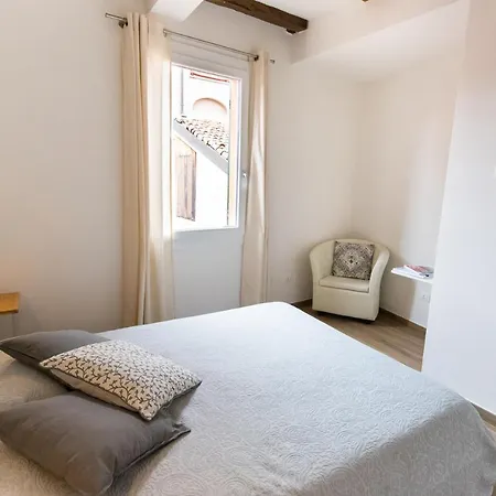 Daire Tower View Apartment, Nel Centro Storico Di A Due Passi Da Tutto Bolonya
