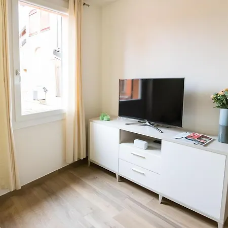 Tower View Apartment, Nel Centro Storico Di A Due Passi Da Tutto * Bolonha